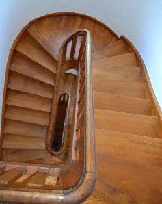 Staircase between floors/apartments