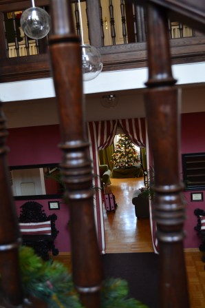 The sort of view the von Trapp children had when they tried to peek down the stairs at their gifts on Christmas.