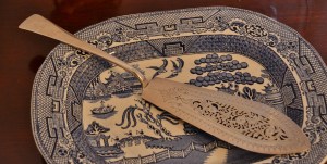 A silver fish slice/server